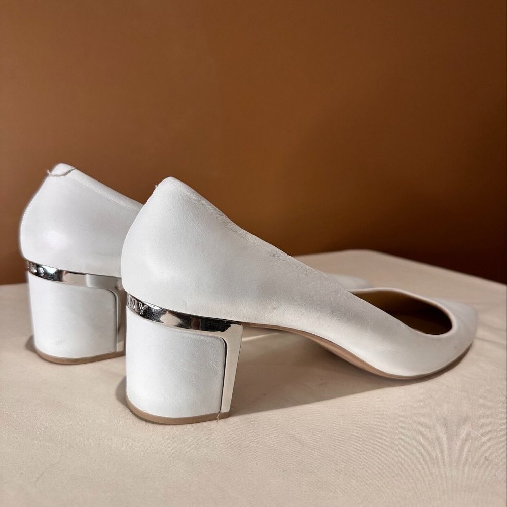 DKNY White Size 7 Formal Pump